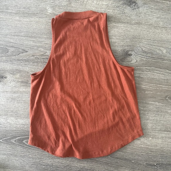 Madwell Rust Color High Neck Basic Top - Picture 4 of 5